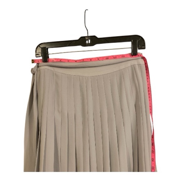 Ann Taylor Light Gray Chiffon Pleated A-Line Skirt Delicate Tie Waist Size 2 - Picture 6 of 9